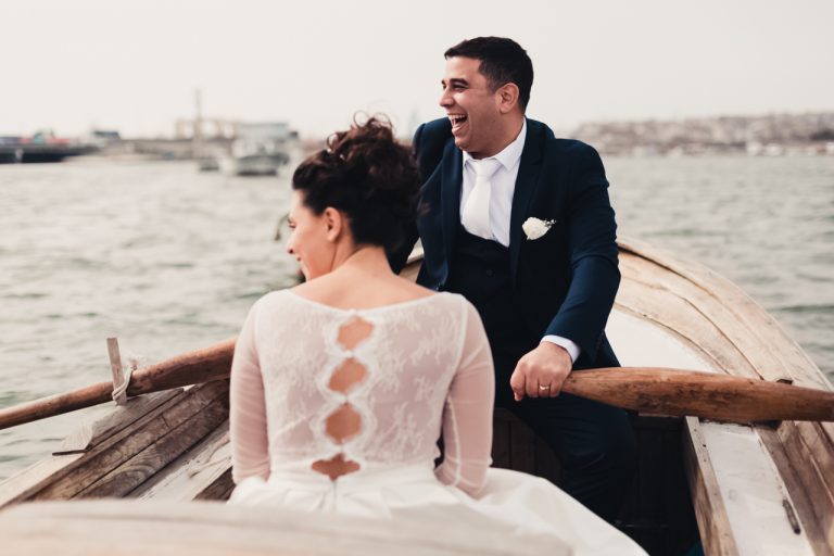 Shooting Photo Mariage Istanbul Turquie Océan Barque Port