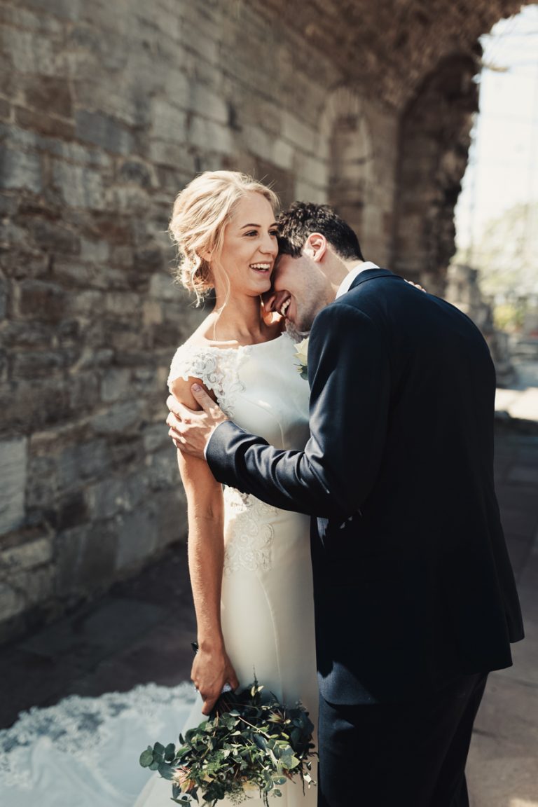 Photographe Mariage Norvège Hamar Mariés Robe Bouquet Mer Océan Plage Shooting