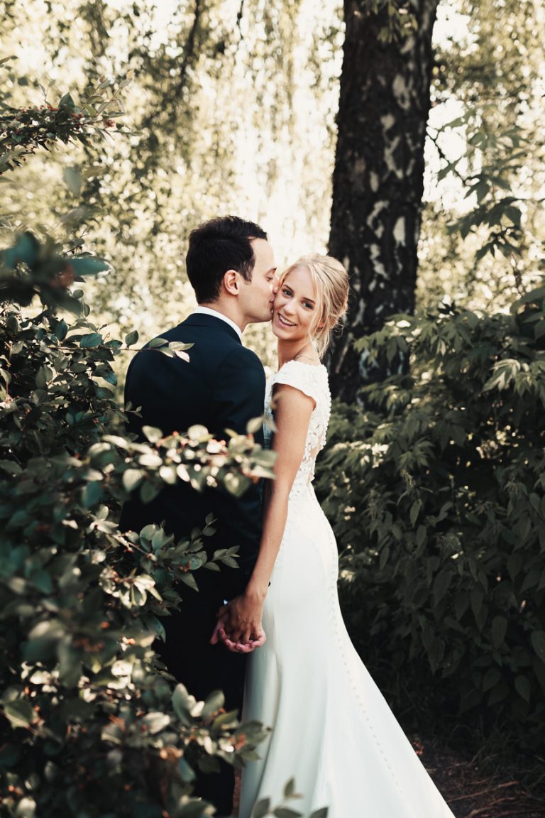 Photographe Mariage Norvège Hamar Mariés Robe Bouquet Mer Océan Plage Shooting